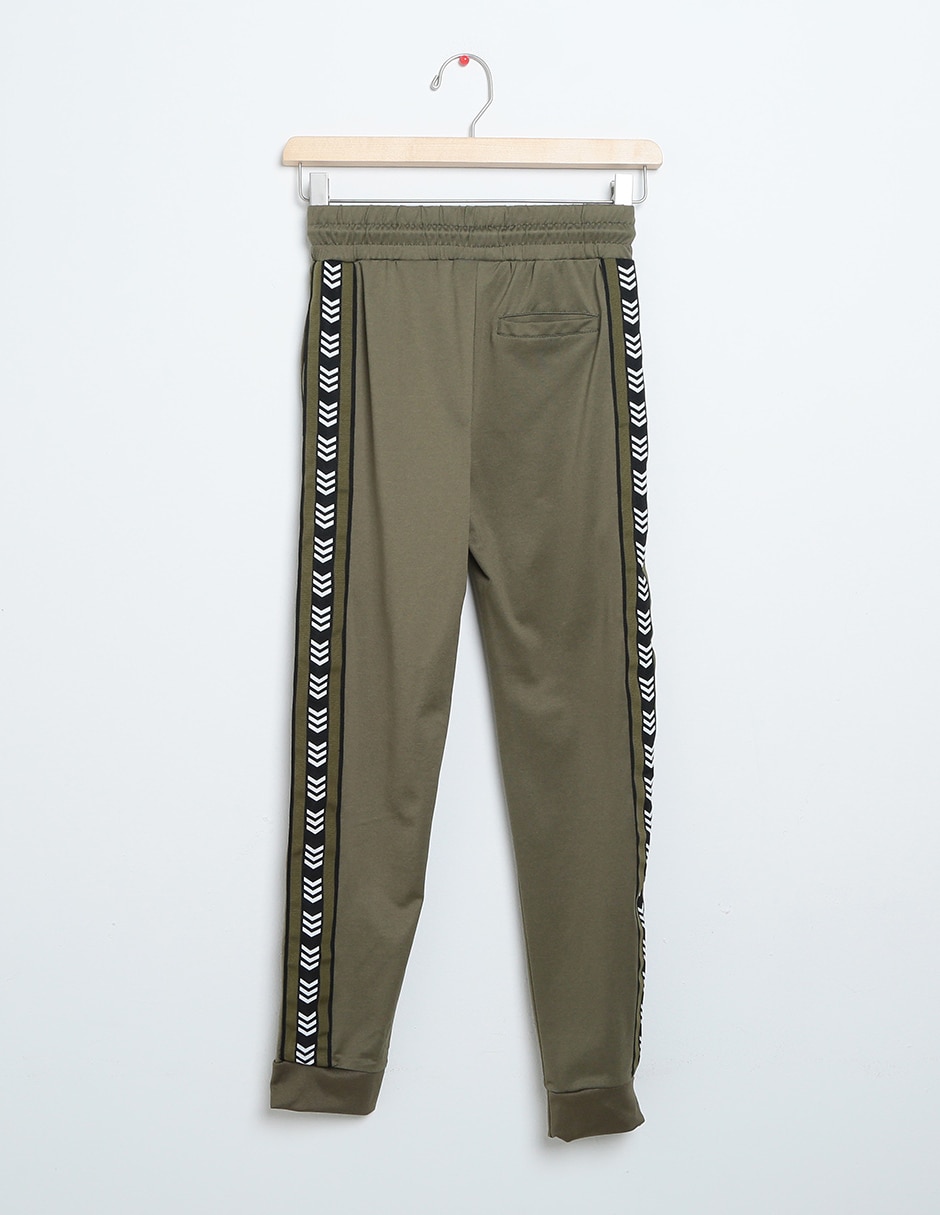 Jogger con logotipo para niño 2